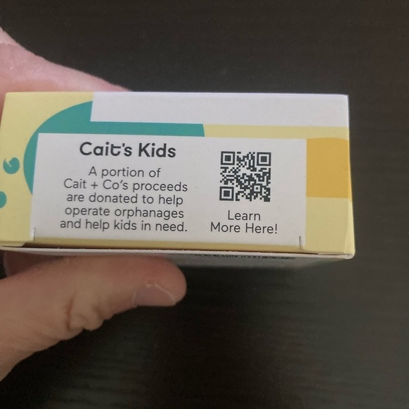 Luxe by Cait & Co Shower Steamer with Eucalyptus and Aloe. New in box - Picture 2 of 3